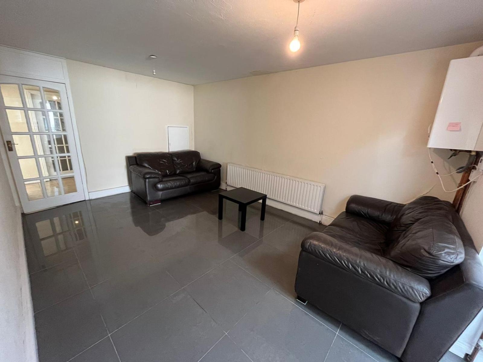 Bed and Breakfast Cama Doble Con Bano Privado D24 Dublin Exterior foto