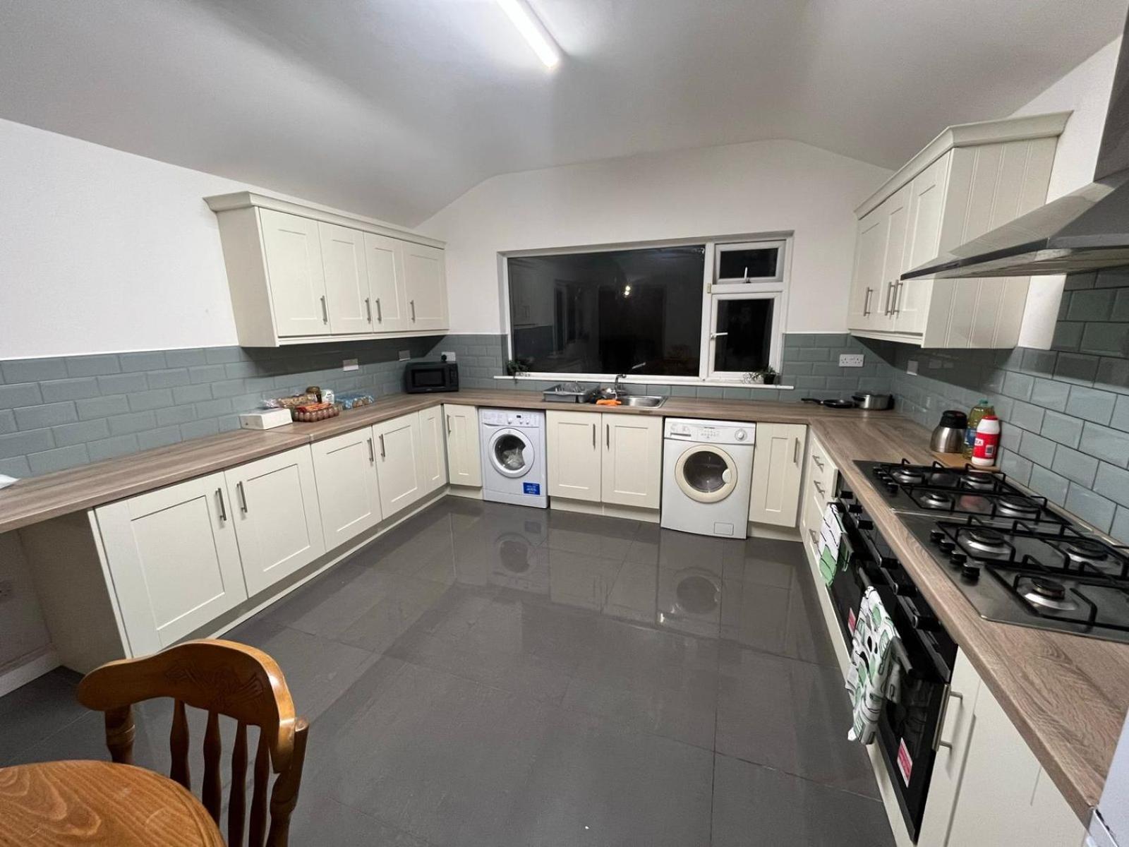Bed and Breakfast Cama Doble Con Bano Privado D24 Dublin Exterior foto